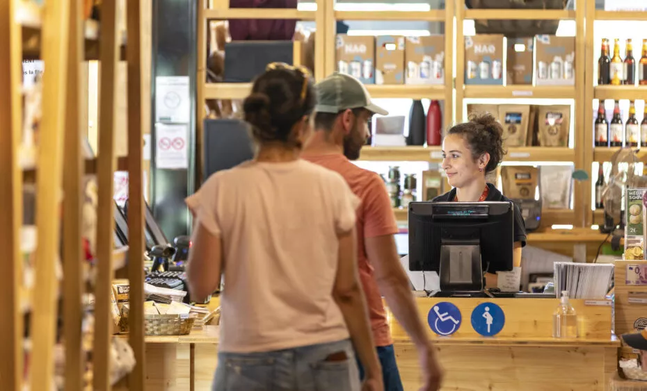 Boutique souvenirs de Branféré vue 2 - F Galivel